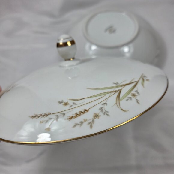 Fine China of Japan Golden Harvest Covered Vegetable Bowl Gold Wheat Sprays - Picture 13 of 14